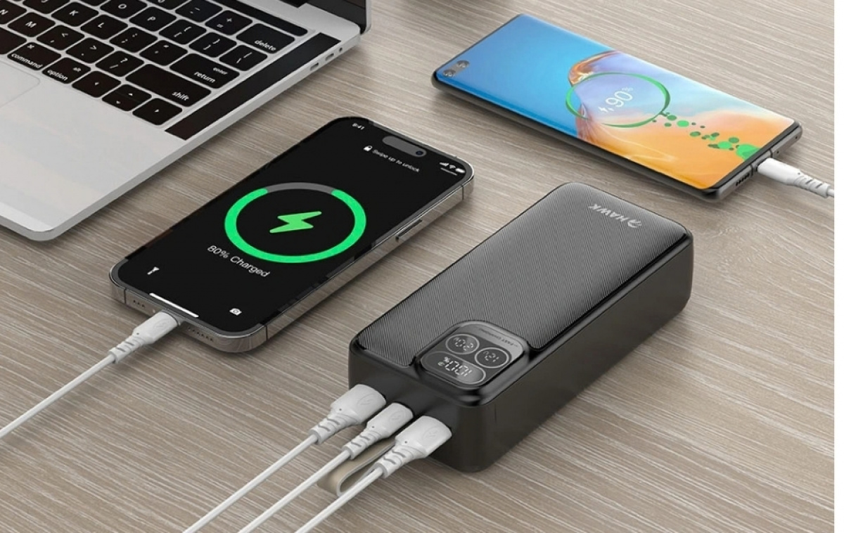 Hawk Powerbank 30000mAh i gruppen Campingvogn & Bobilt / Elektronikk / Smarte Hjelpemidler hos Campmarket (85012)